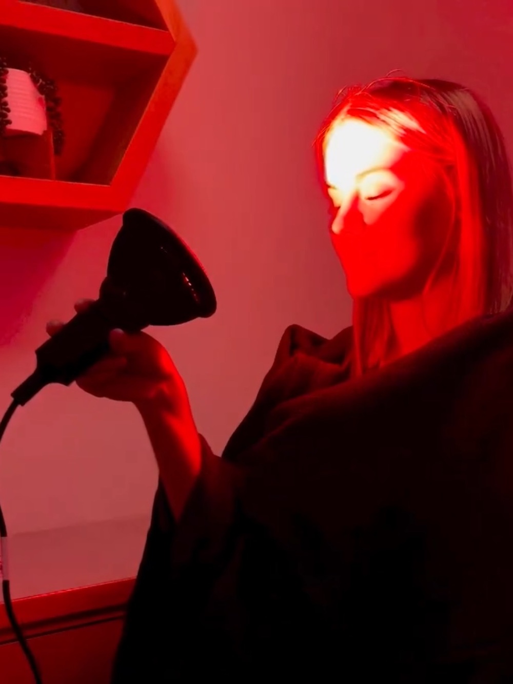 True Light Deluxe Scarlett Lux Red Light Therapy Device